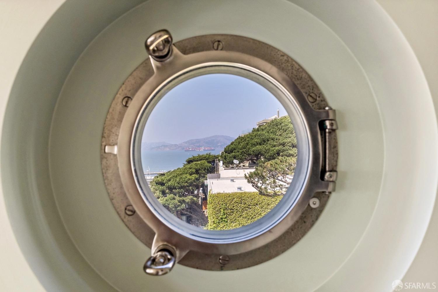 1234 Lombard Street # 4