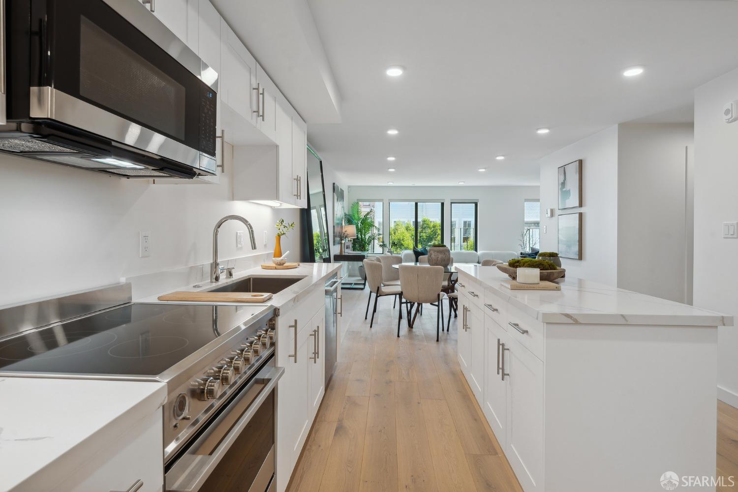 1624 Larkin Street # 8