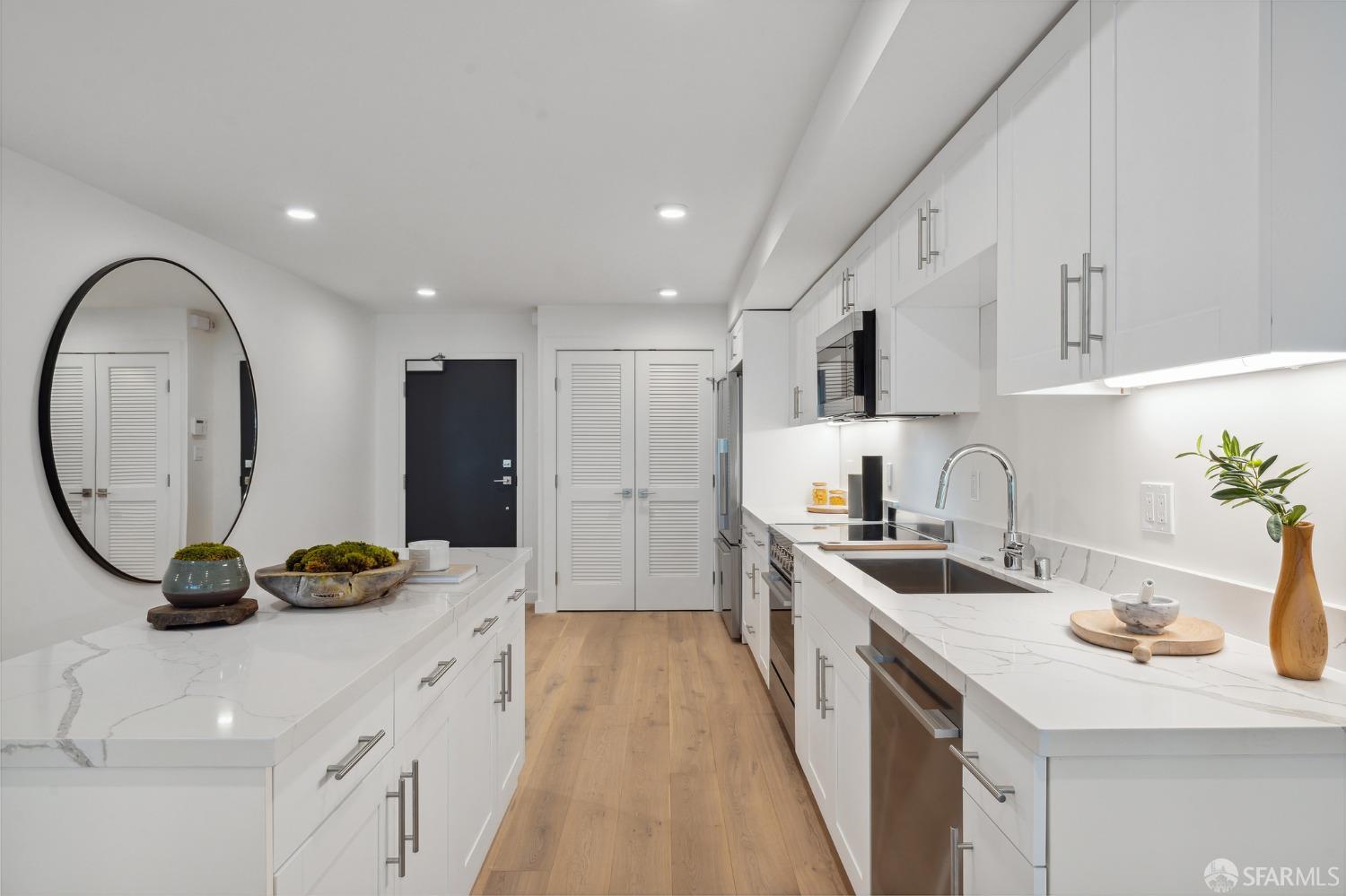 1624 Larkin Street # 8