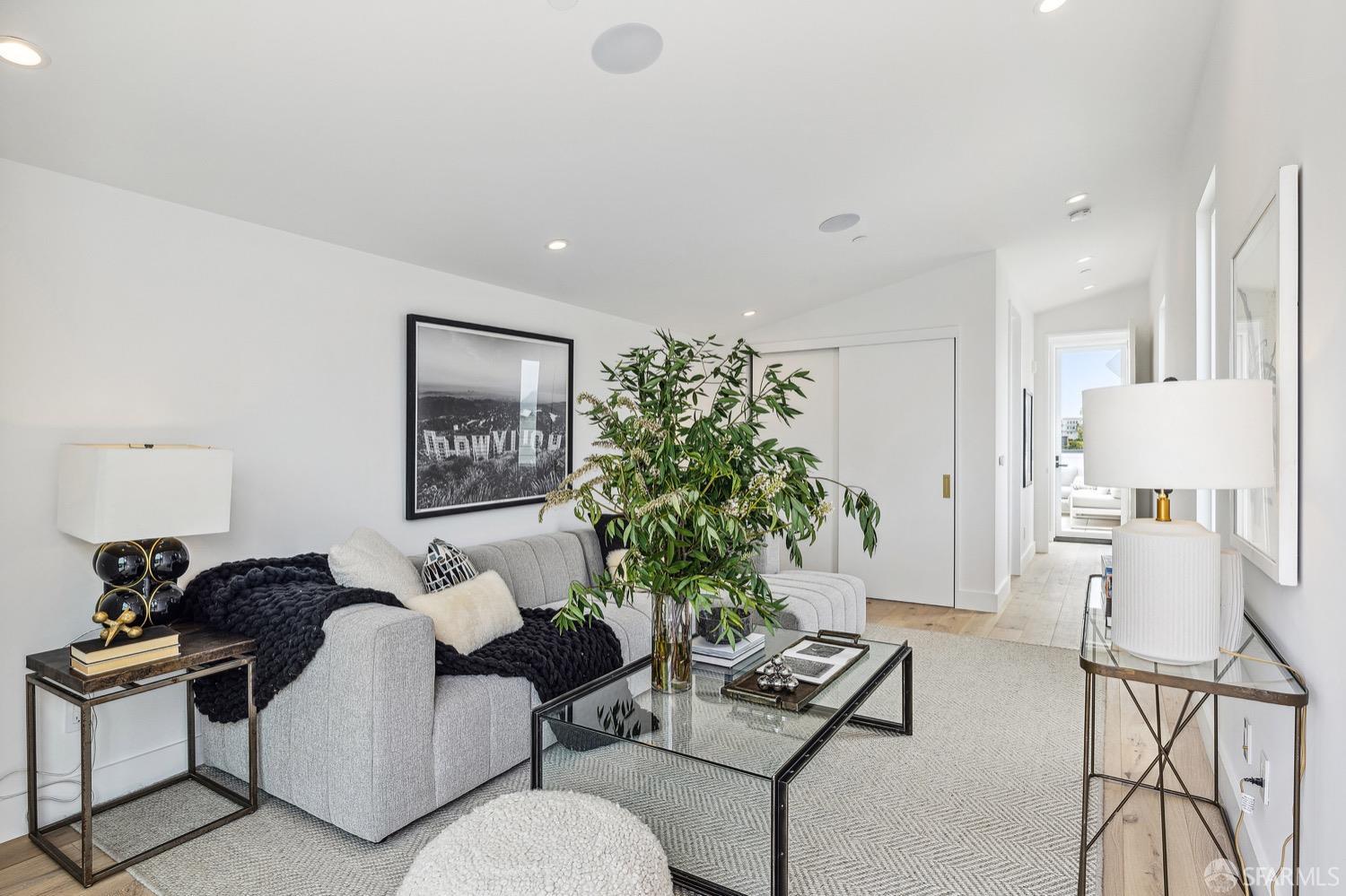 3456 Sacramento Street # 5