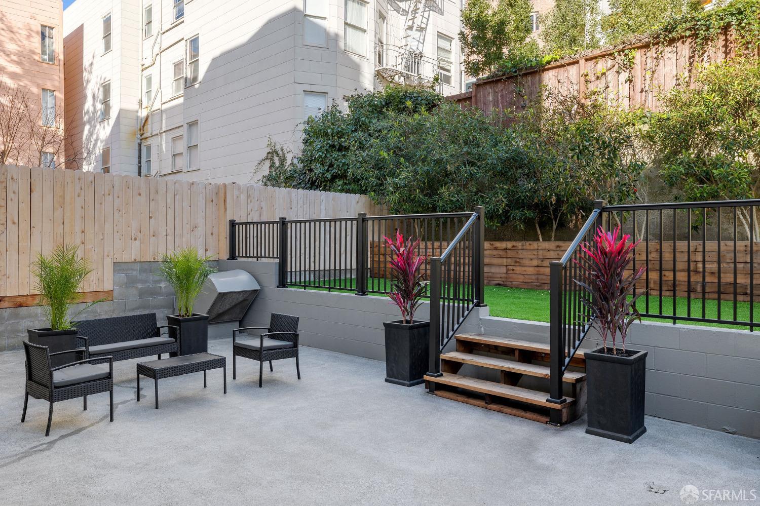 1624 Larkin Street # 9