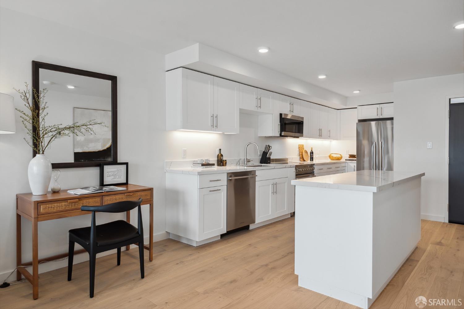 1624 Larkin Street # 9