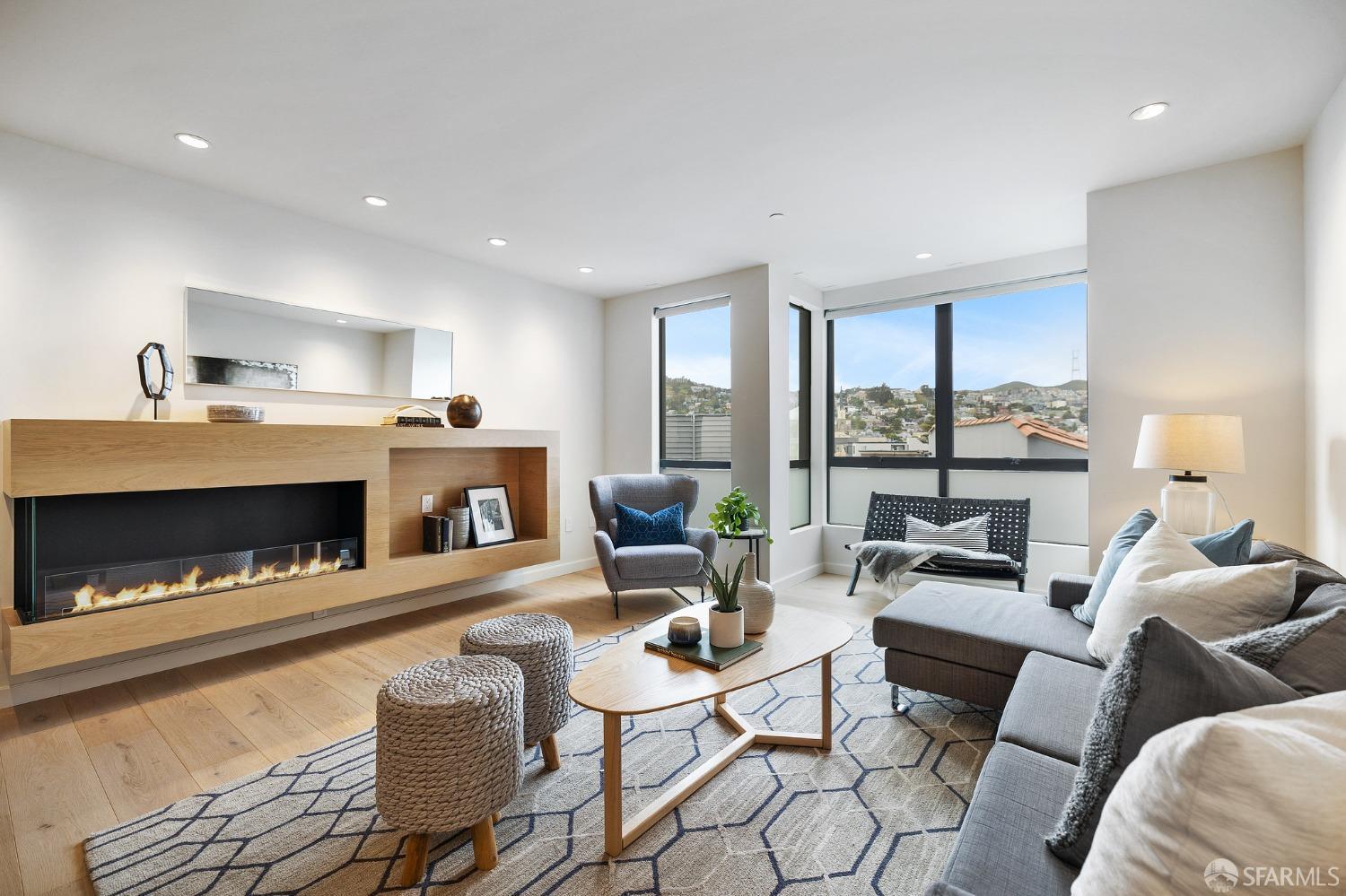 3310 Mission Street # 4