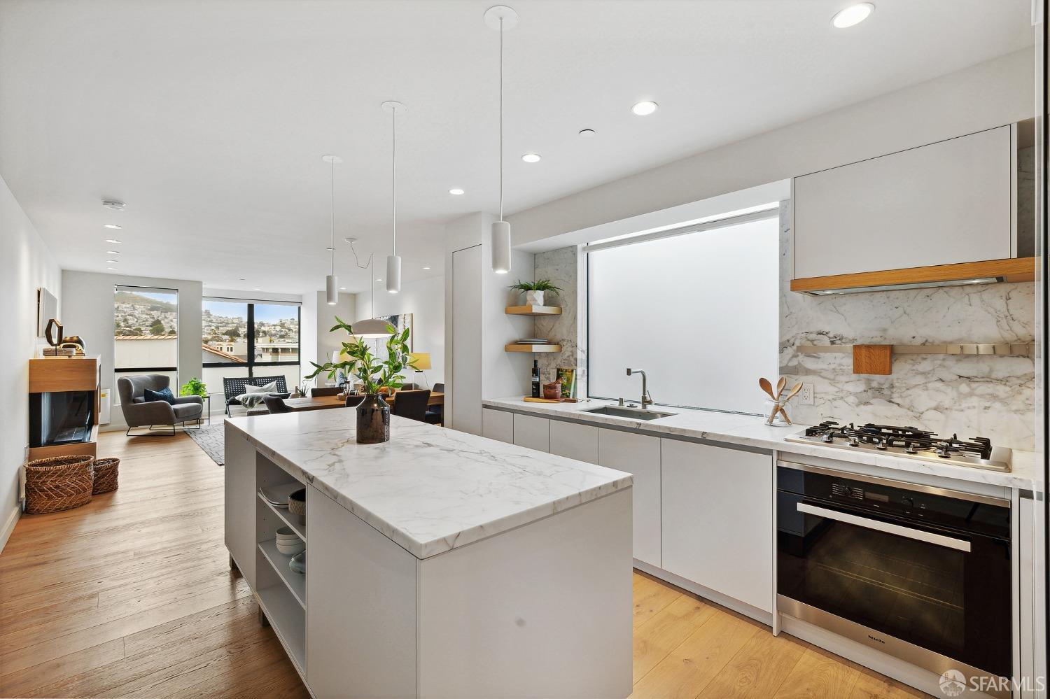 3310 Mission Street # 4