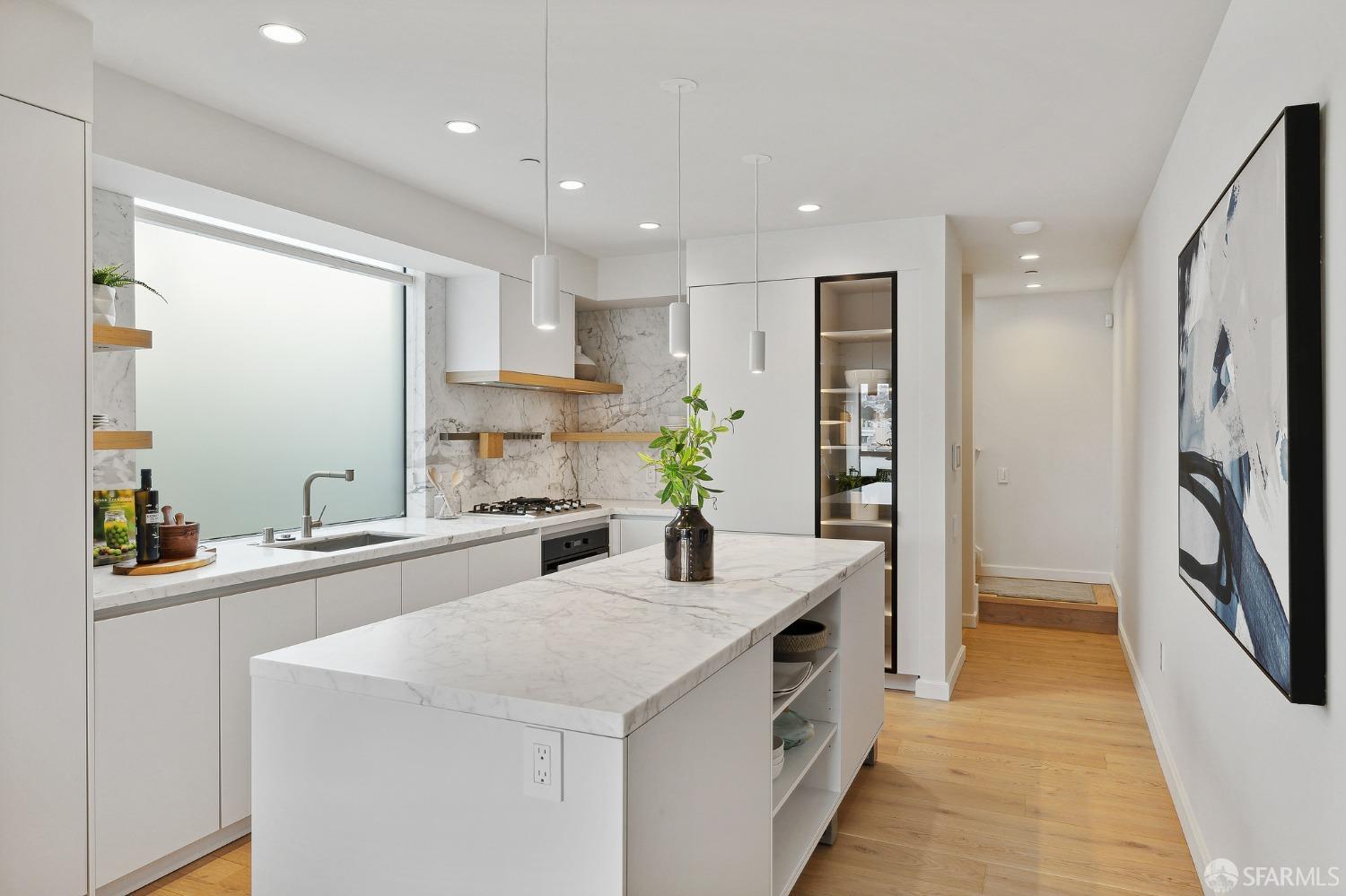 3310 Mission Street # 4