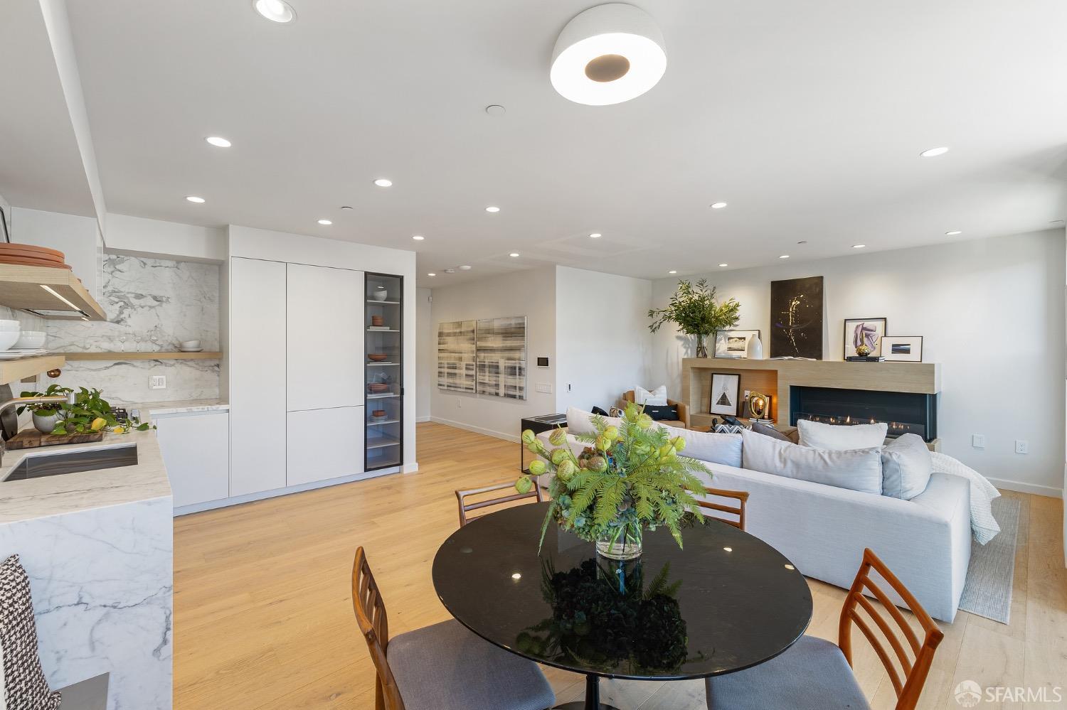 3310 Mission Street # 7