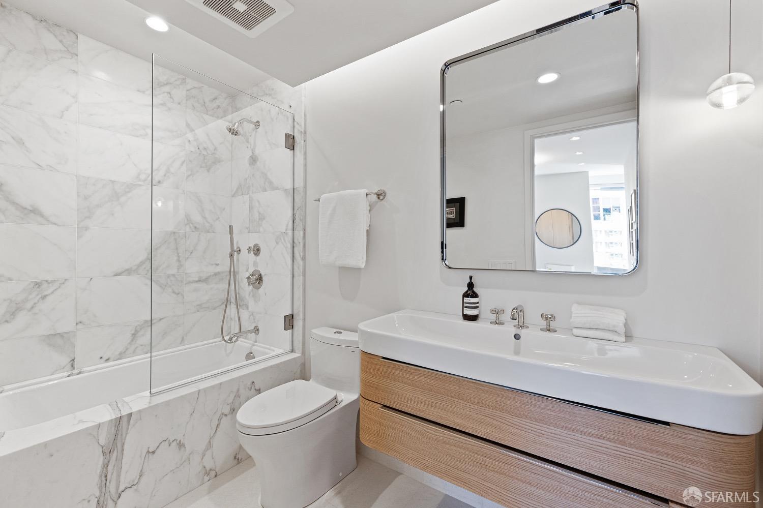 3310 Mission Street # 7