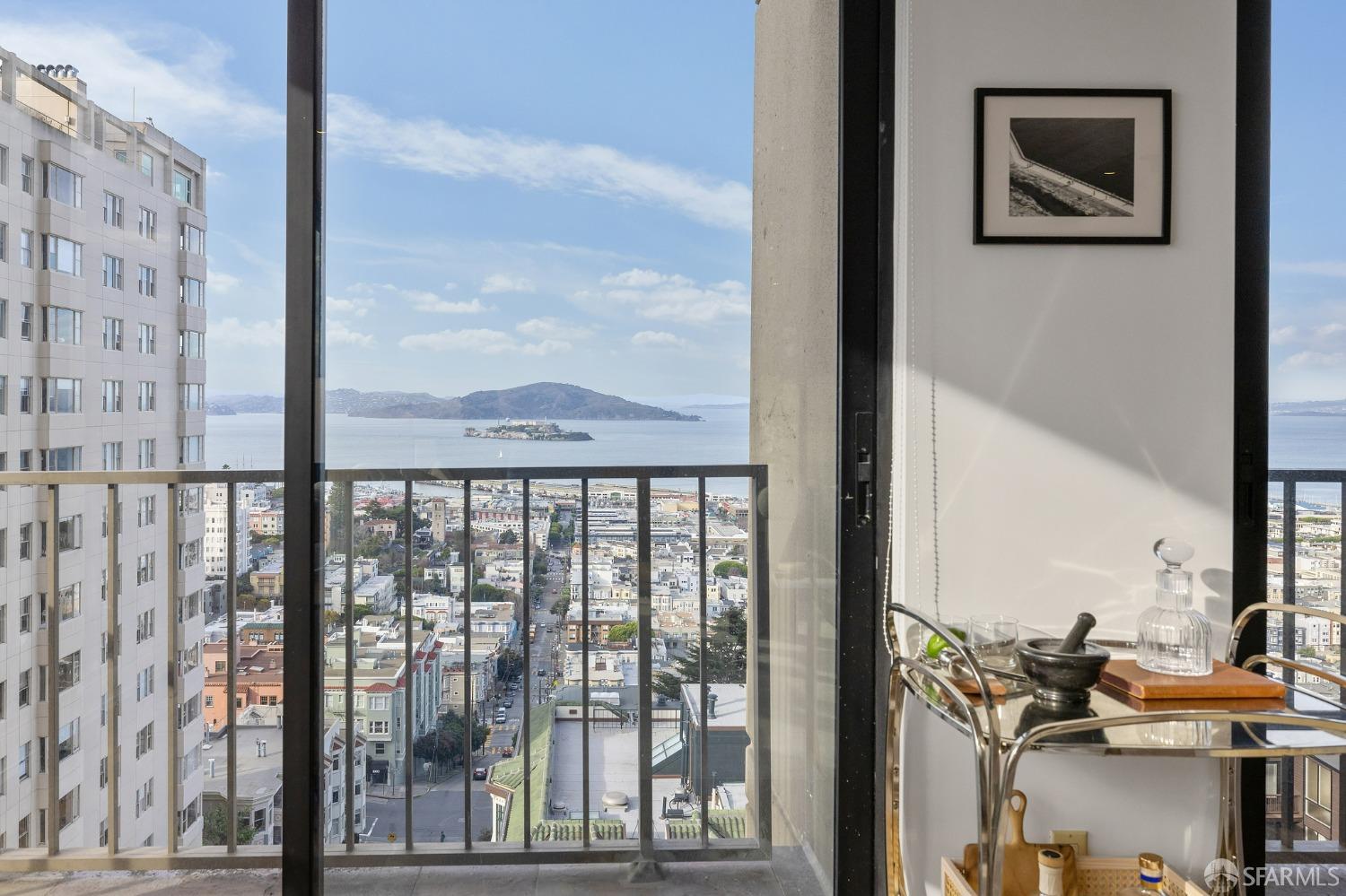 999 Green Street # 1101