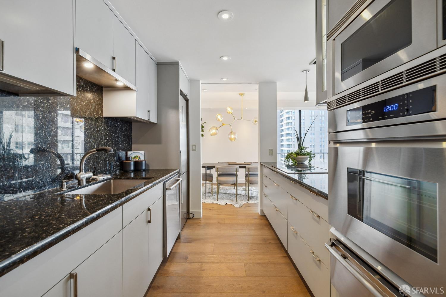 999 Green Street # 1101