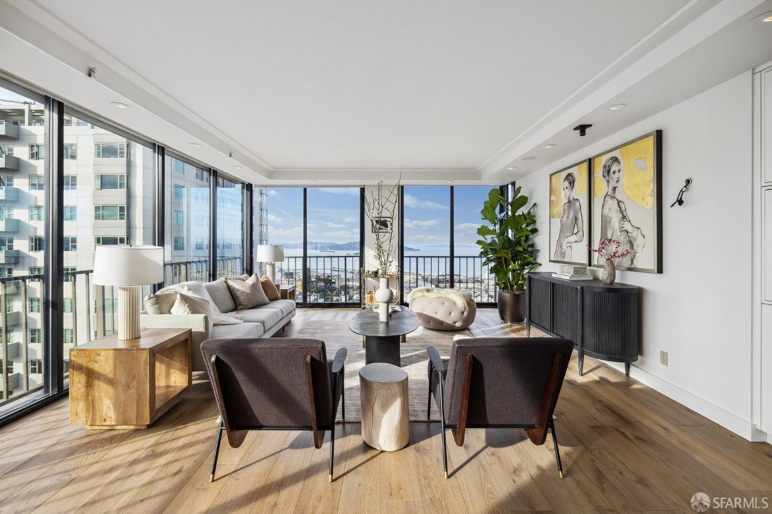 999 Green Street # 1101