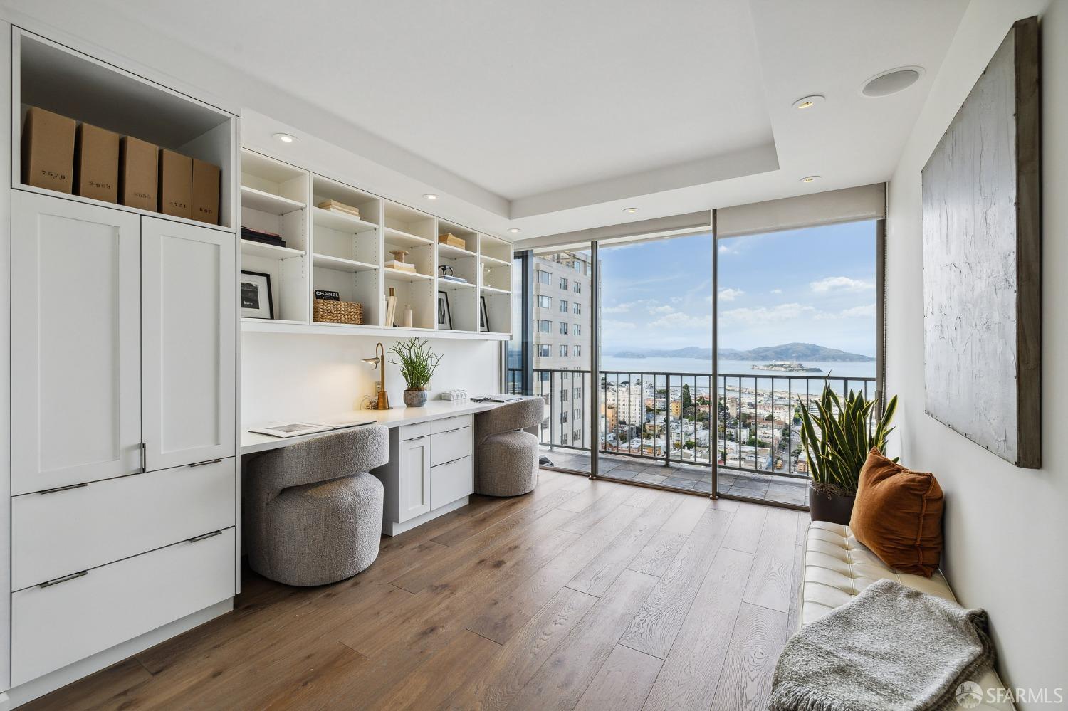 999 Green Street # 1101