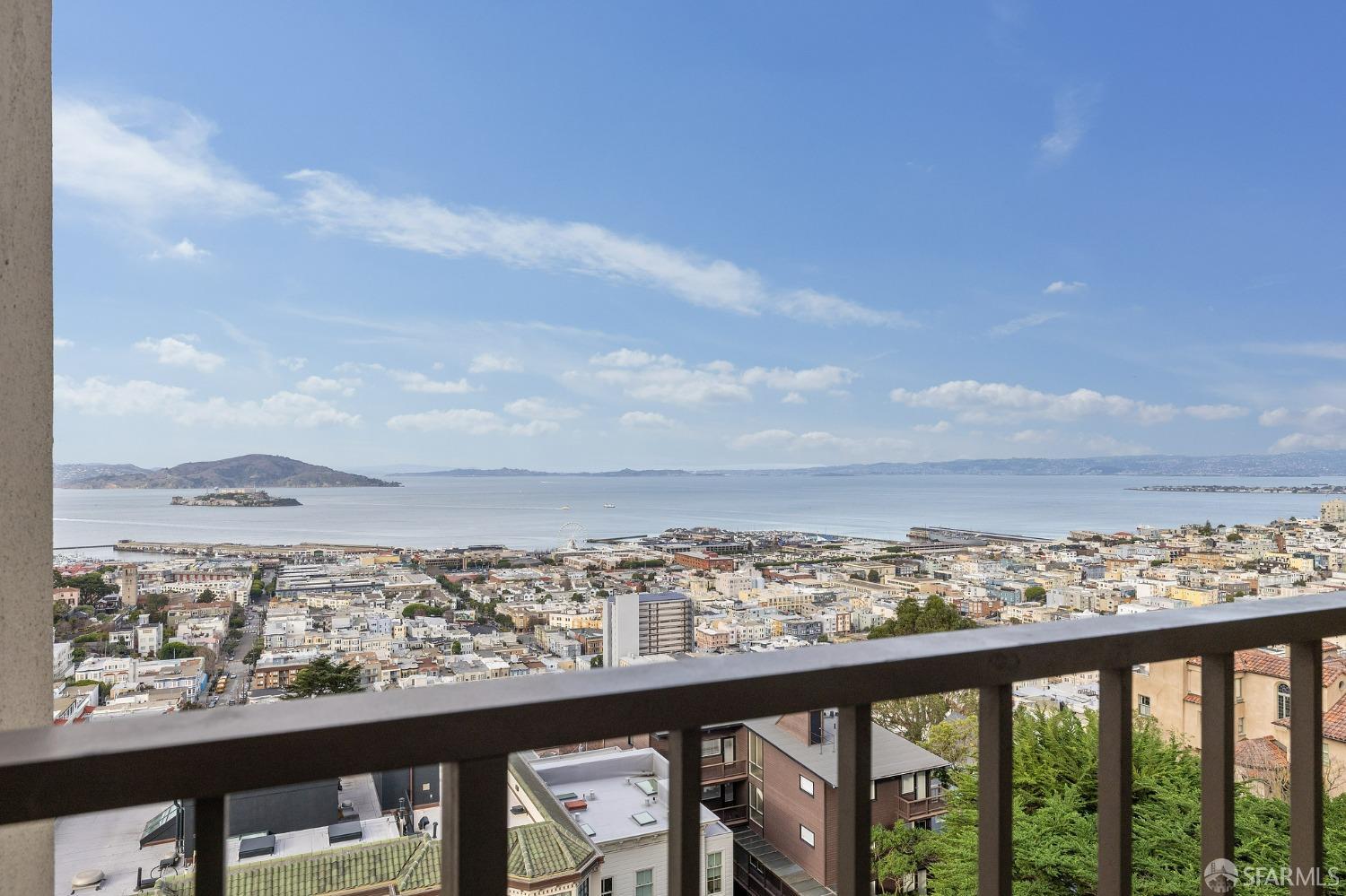 999 Green Street # 1101