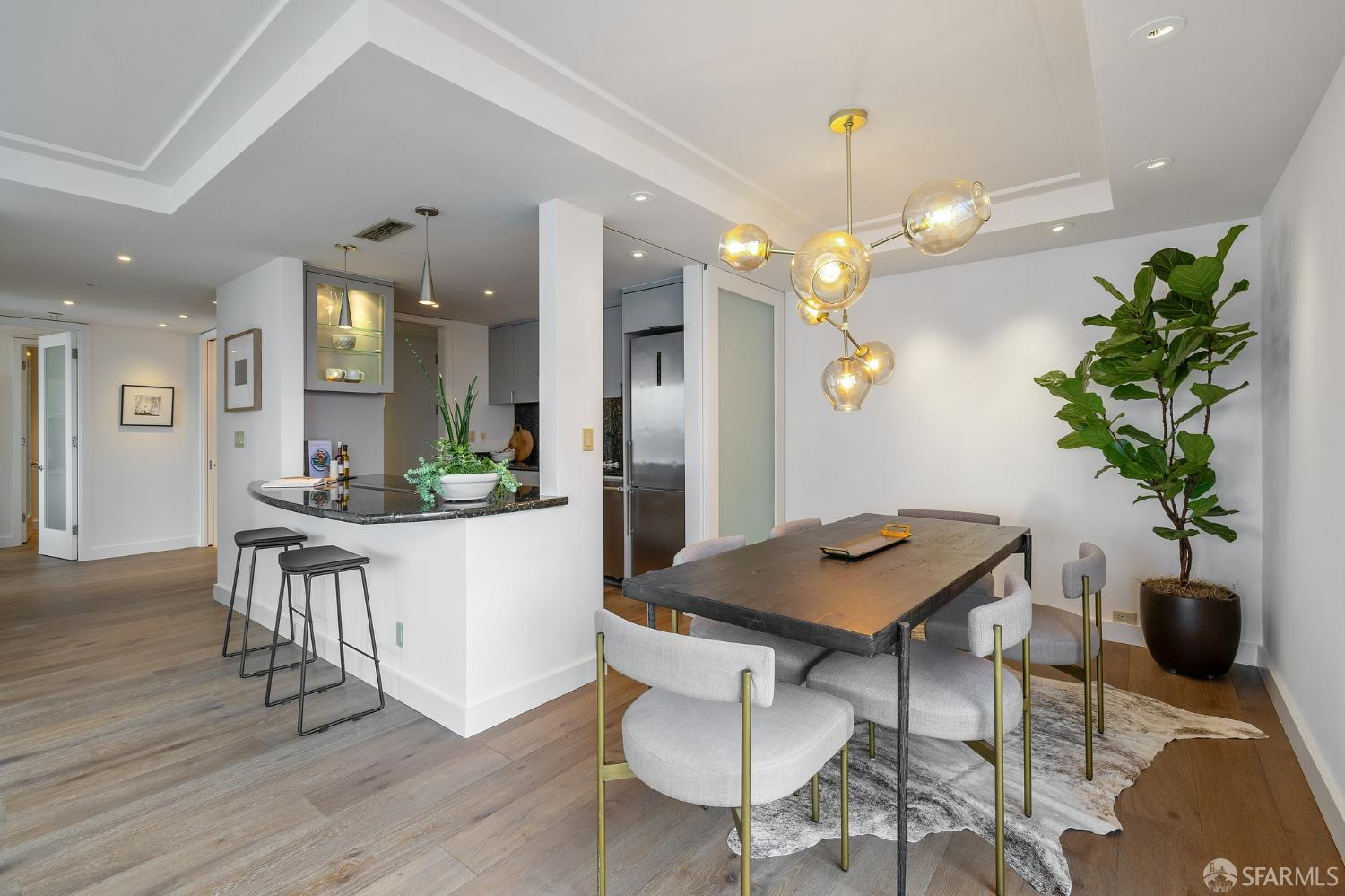 999 Green Street # 1101