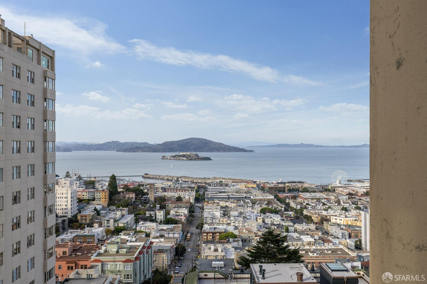 999 Green Street # 1101