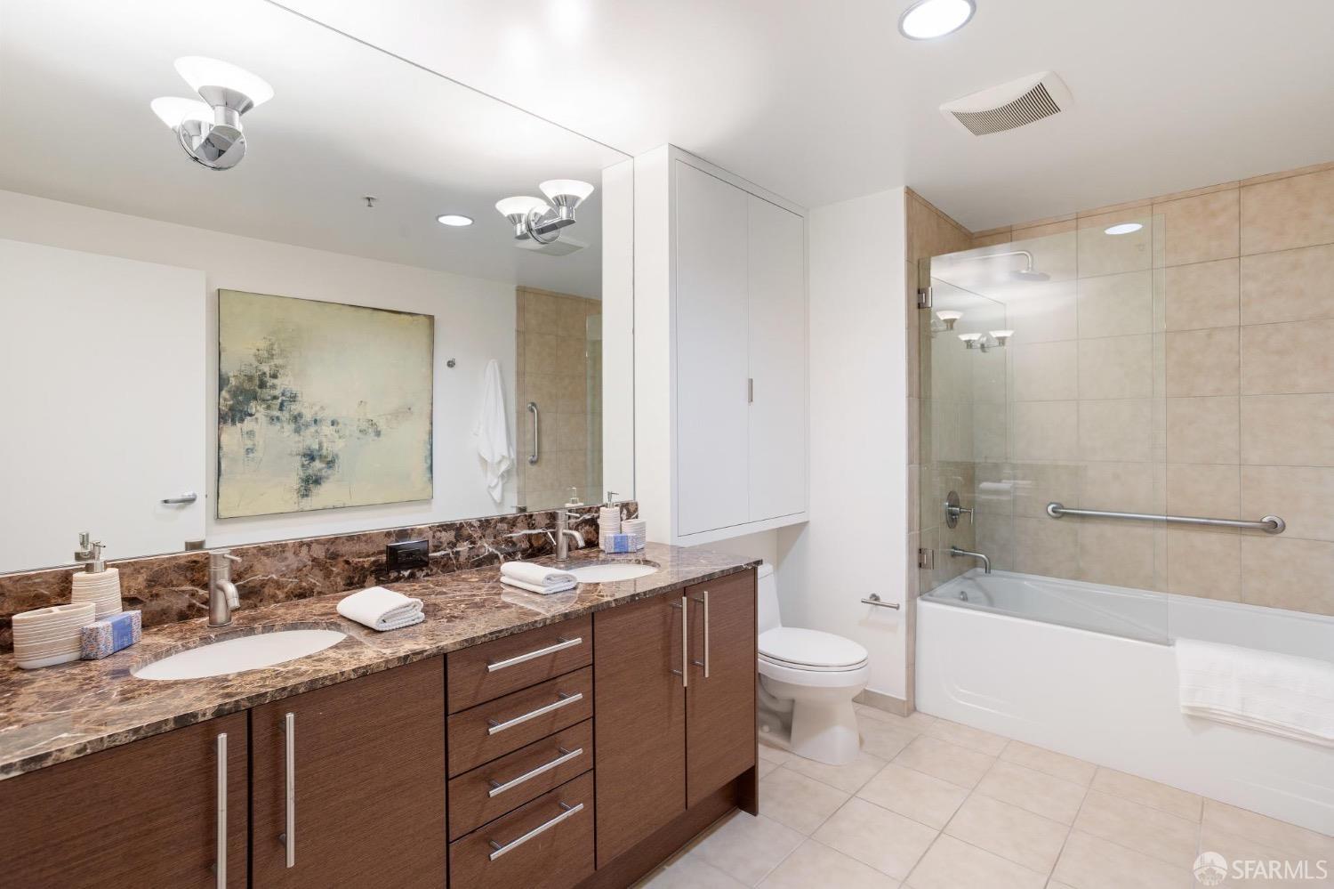 301 Main Street # 5B