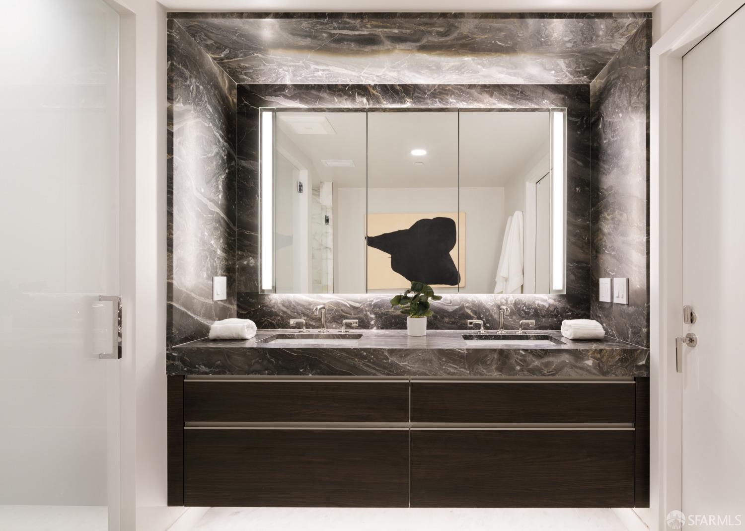 2525 Van Ness Avenue # 601