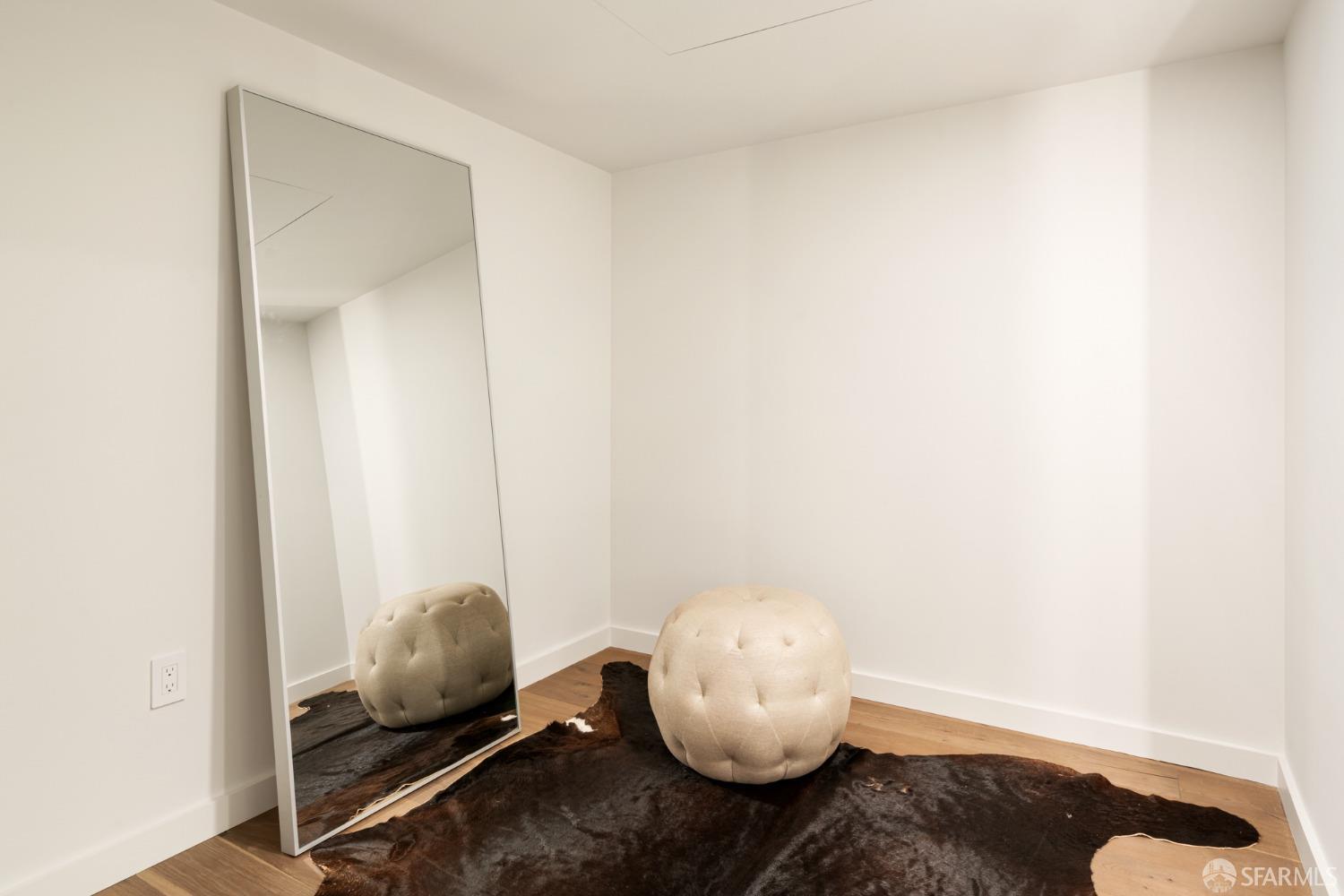 2525 Van Ness Avenue # 601