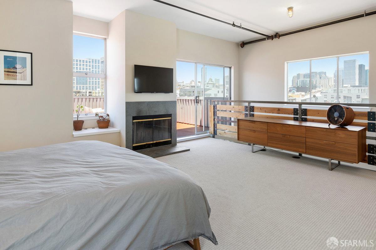 719 Clementina Street # 2