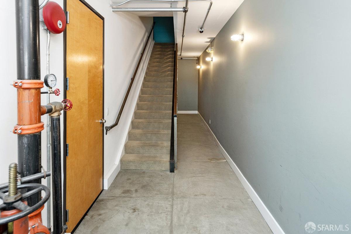 719 Clementina Street # 2