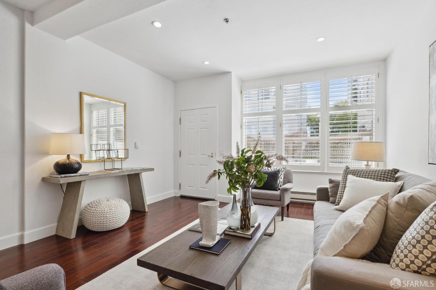 2075 Sutter Street # 227