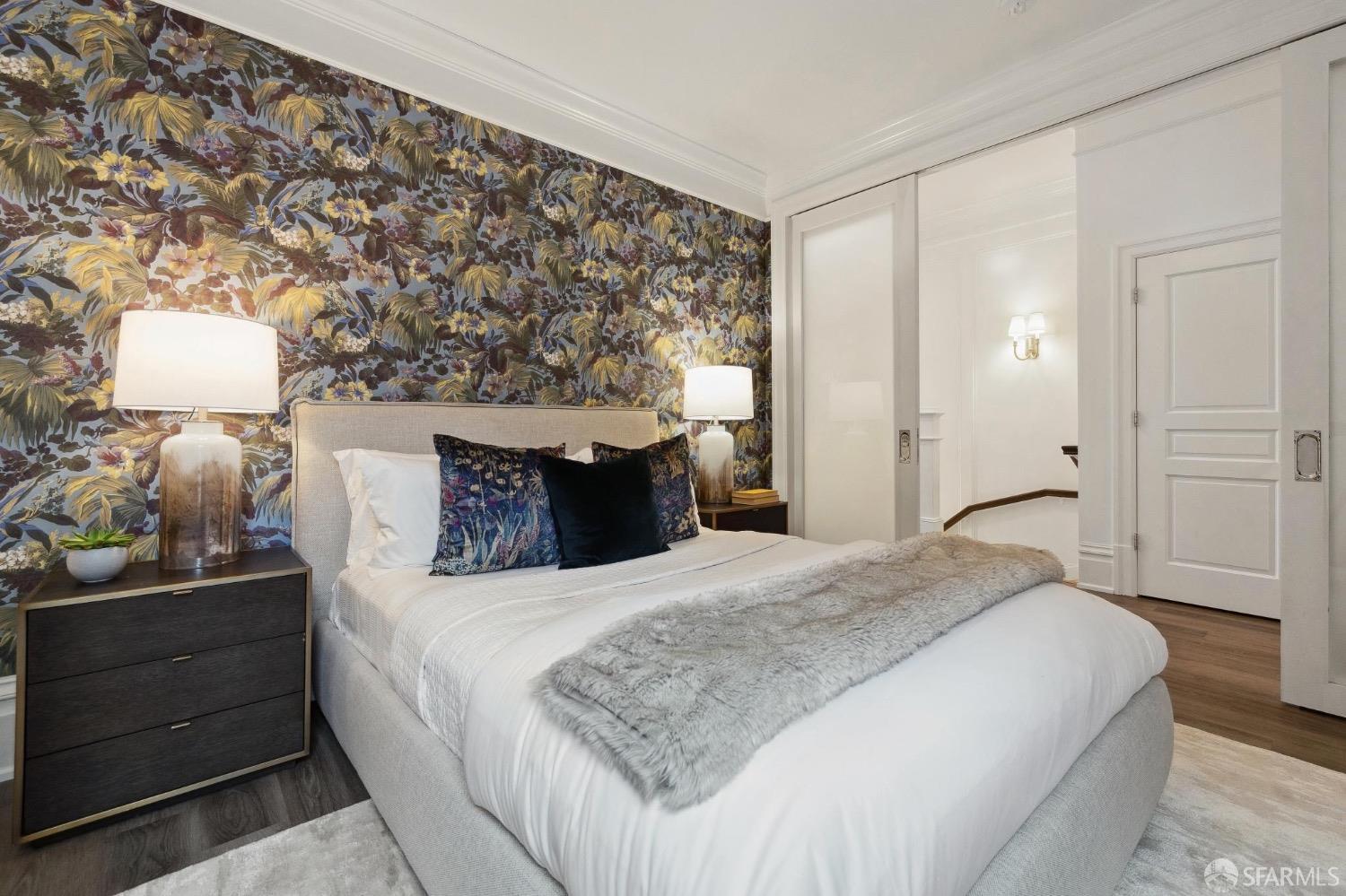 3044 California Street