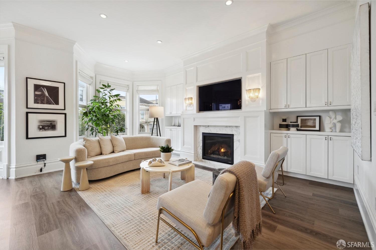 3044 California Street