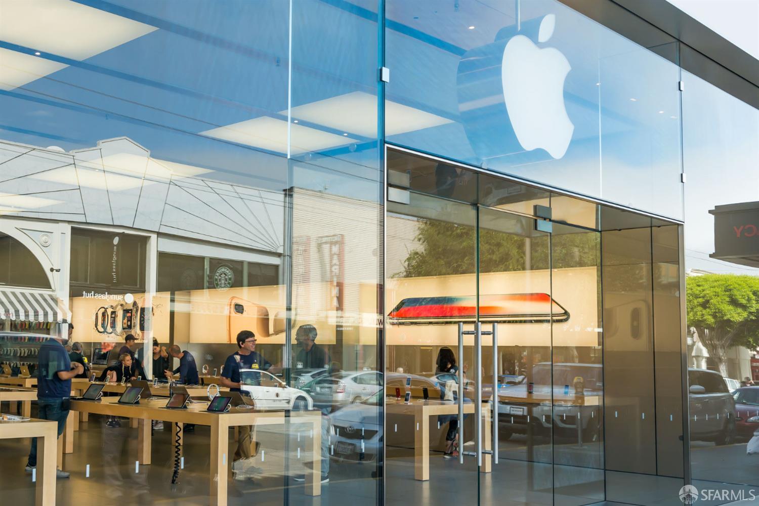 3208 Pierce Street # 405