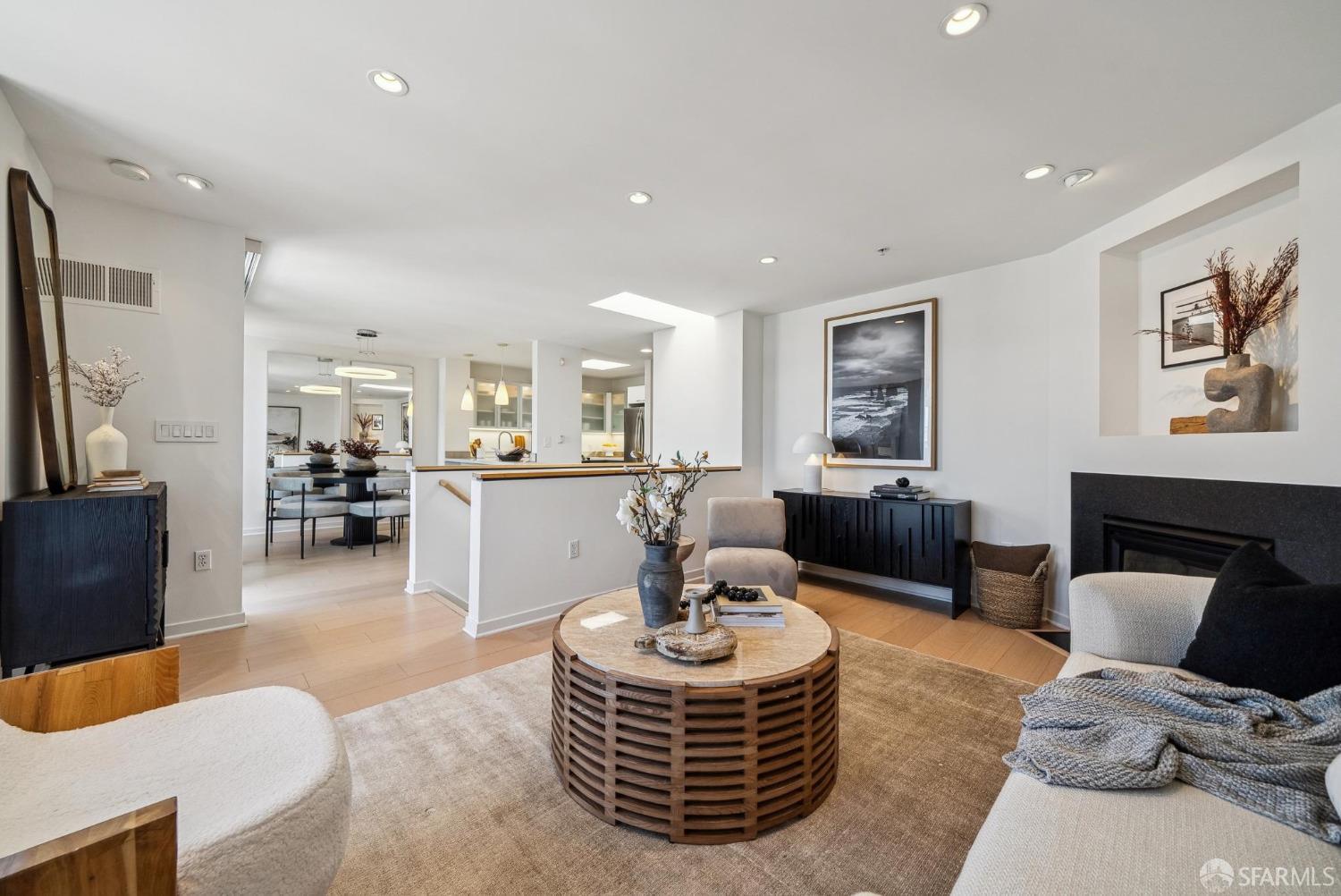 3208 Pierce Street # 405