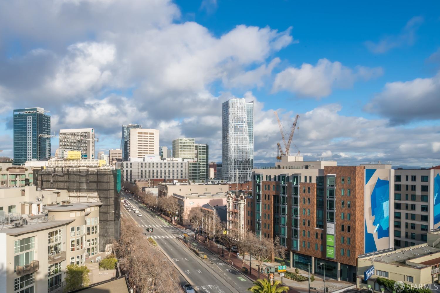 8 Octavia Street # 404