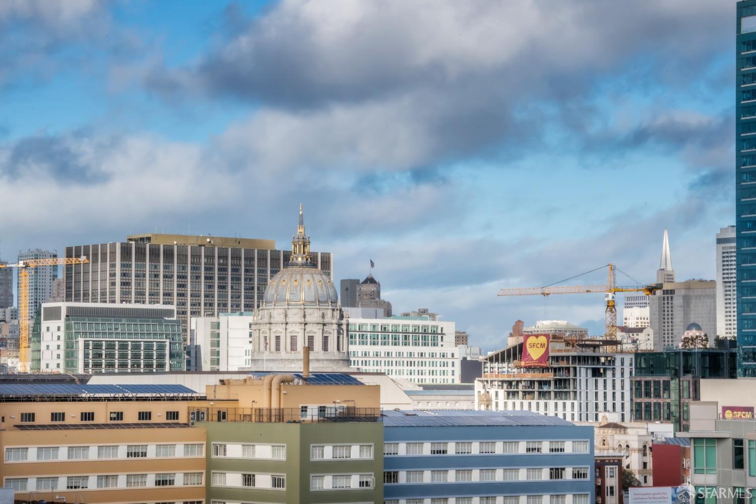 8 Octavia Street # 404