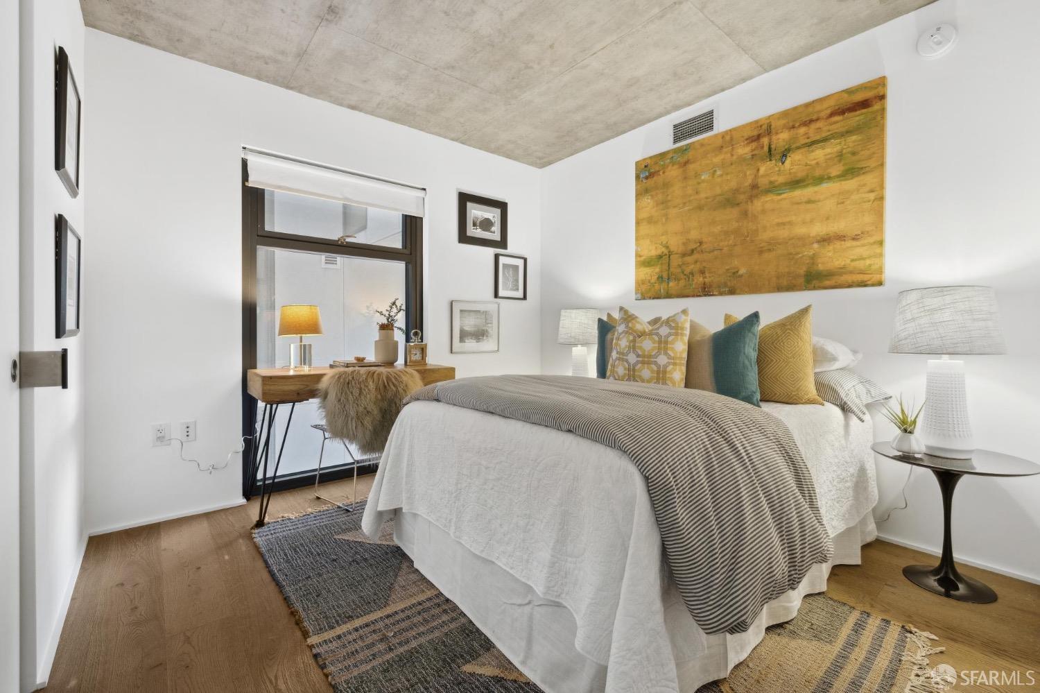 8 Octavia Street # 404