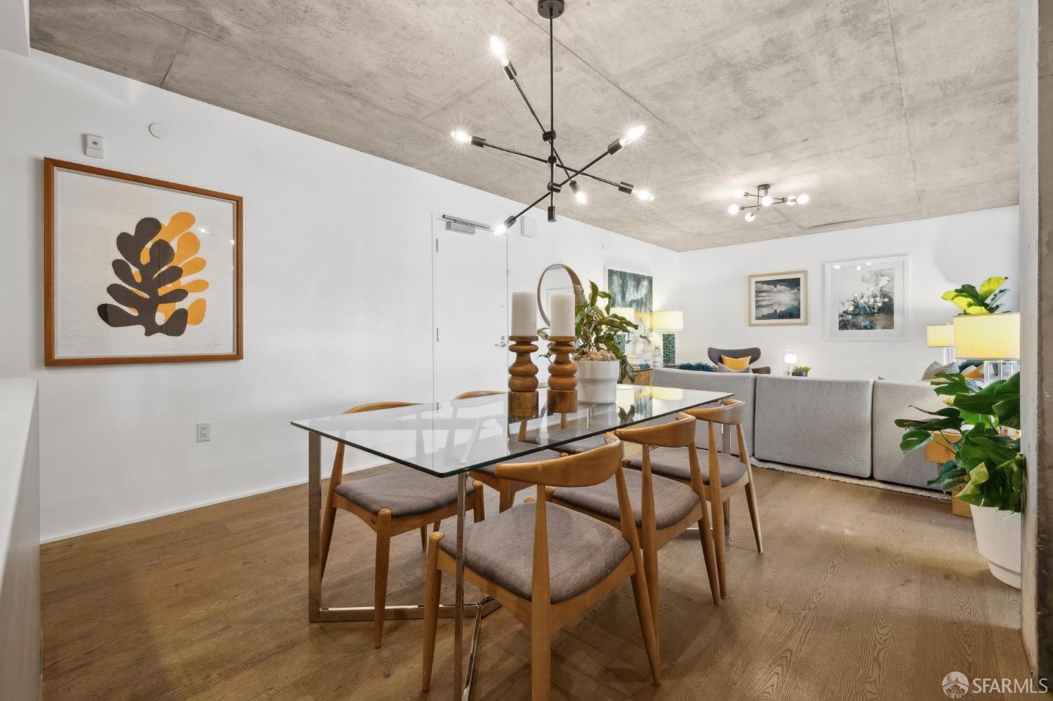 8 Octavia Street # 404