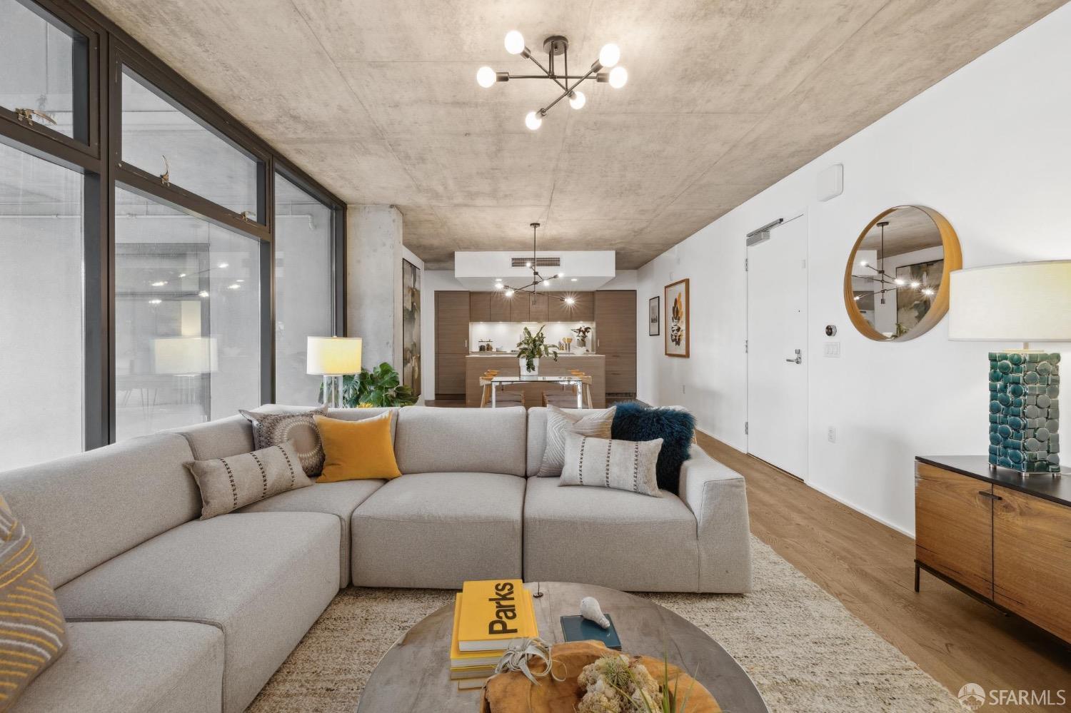 8 Octavia Street # 404