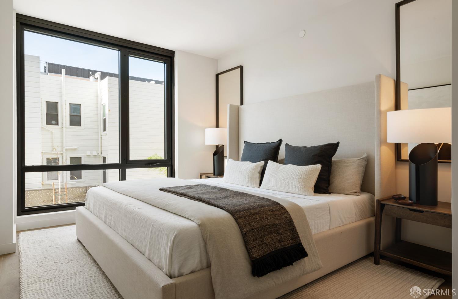 2525 Van Ness Avenue # 201