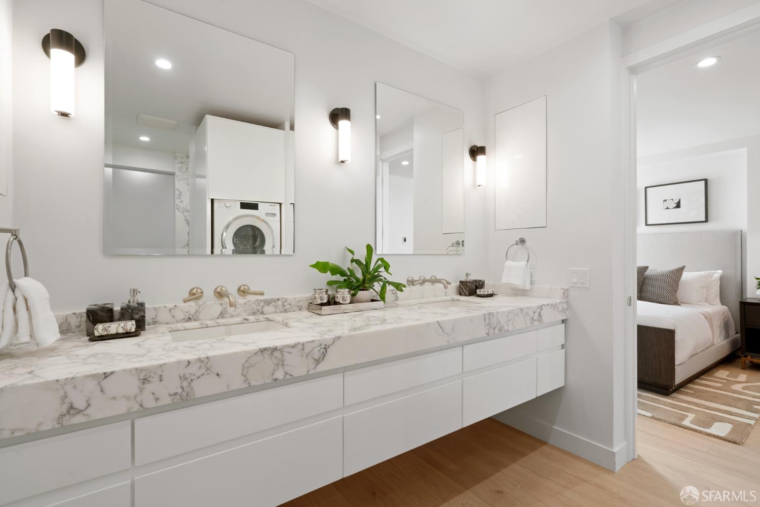 1070 Green Street # 801