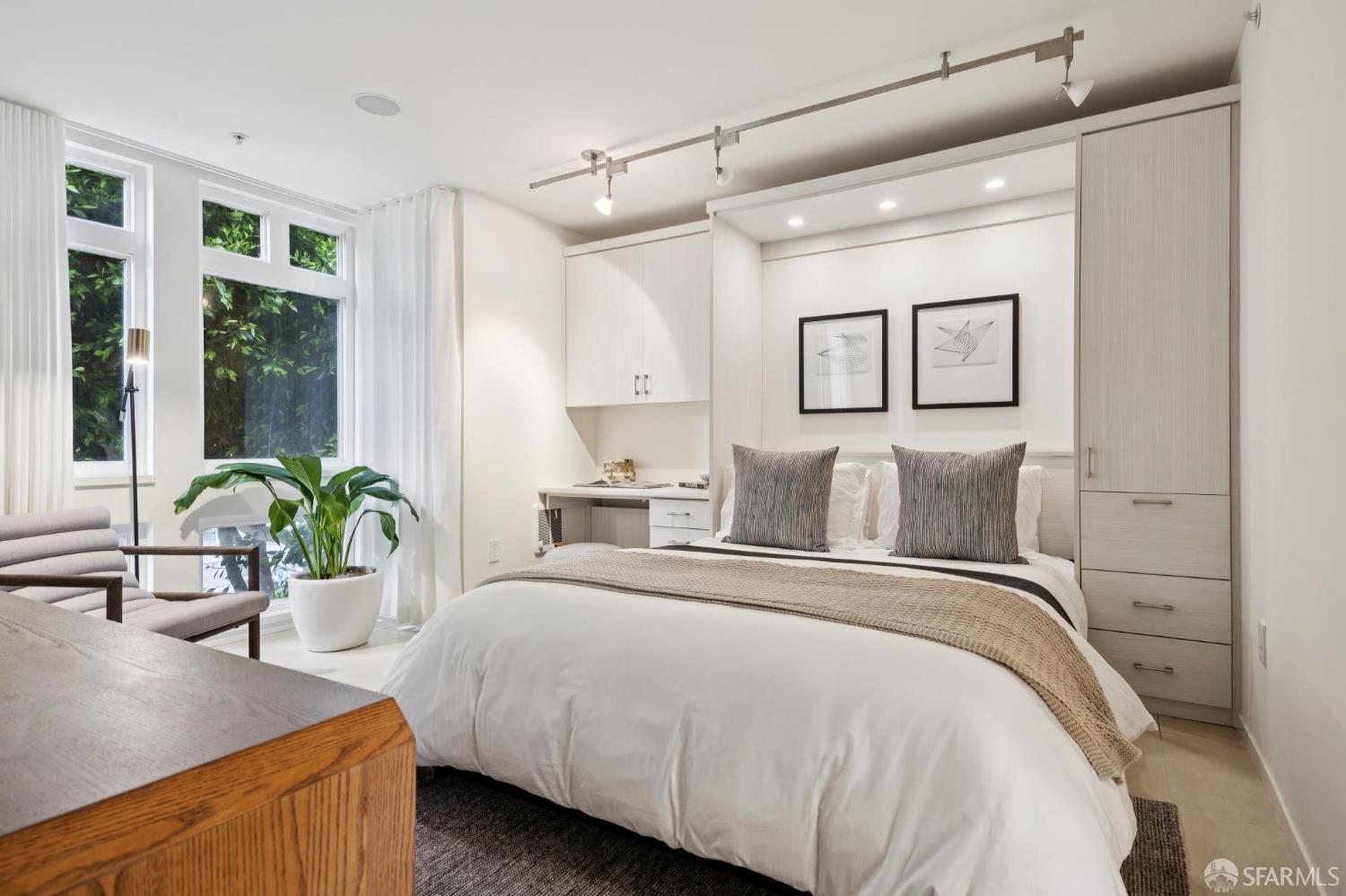 3208 Pierce Street # 408