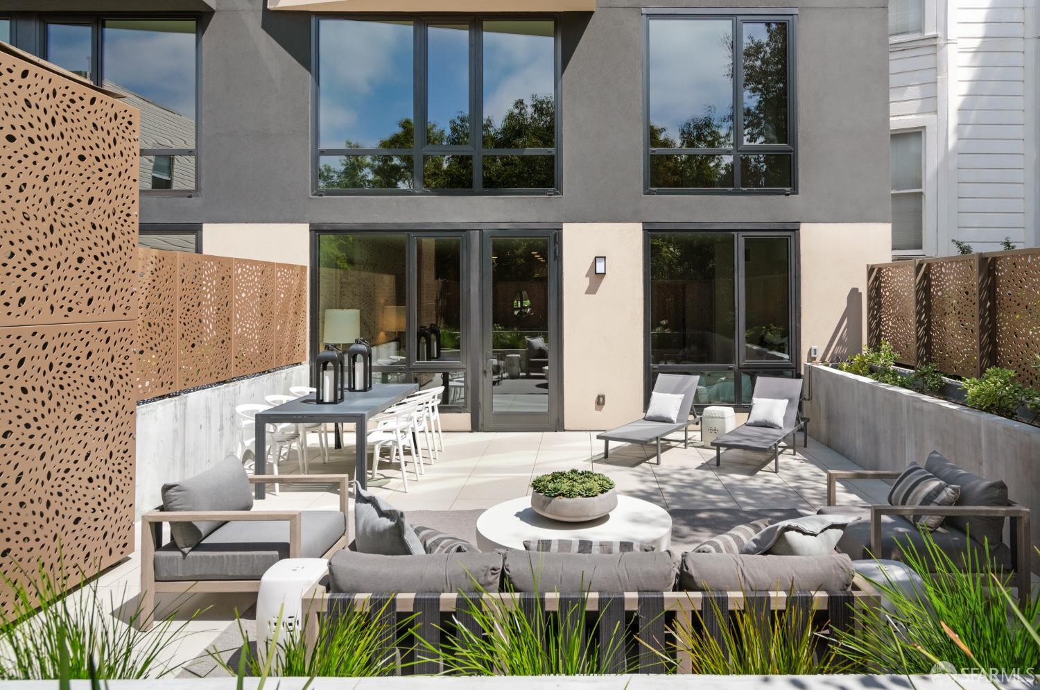 2525 Van Ness Avenue # 103