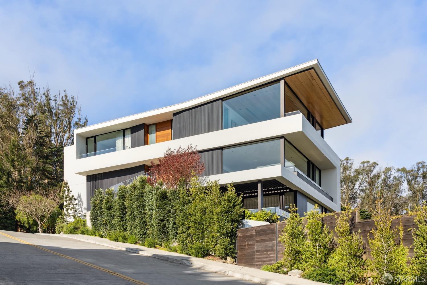 150 Glenbrook Avenue