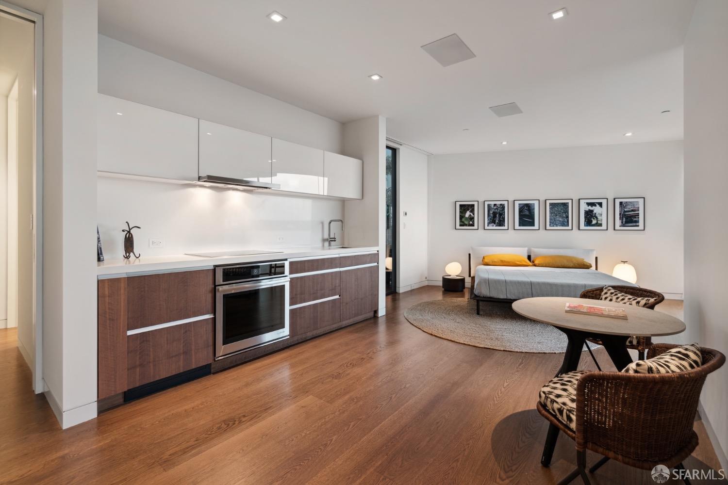 150 Glenbrook Avenue