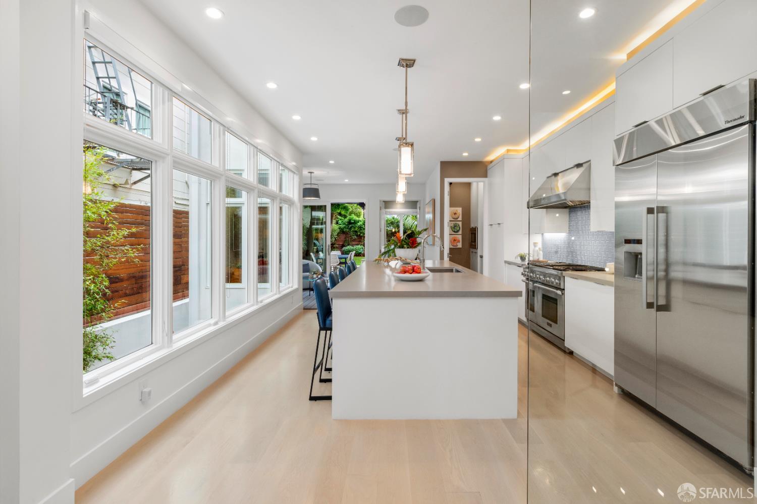 2215 California Street