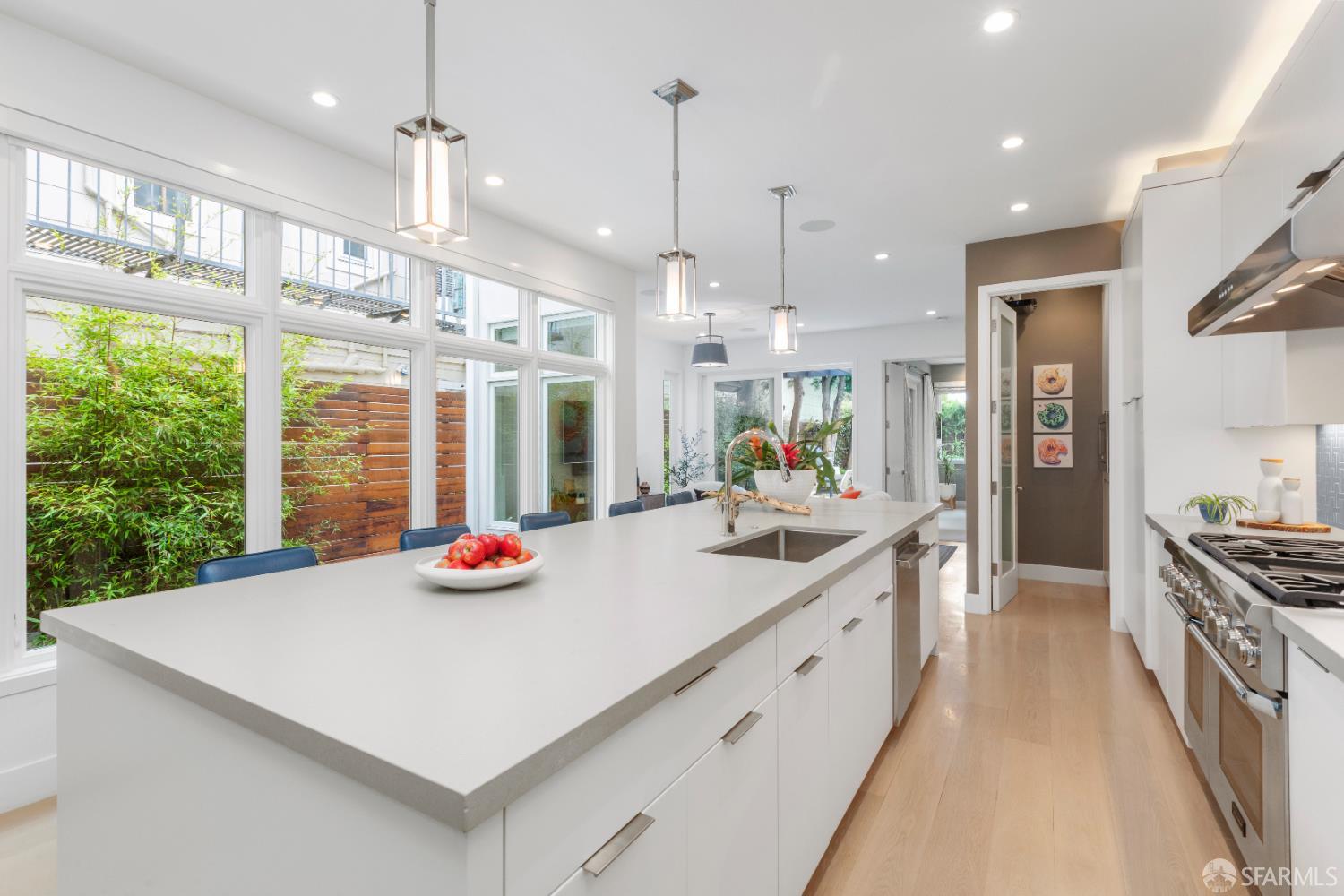 2215 California Street