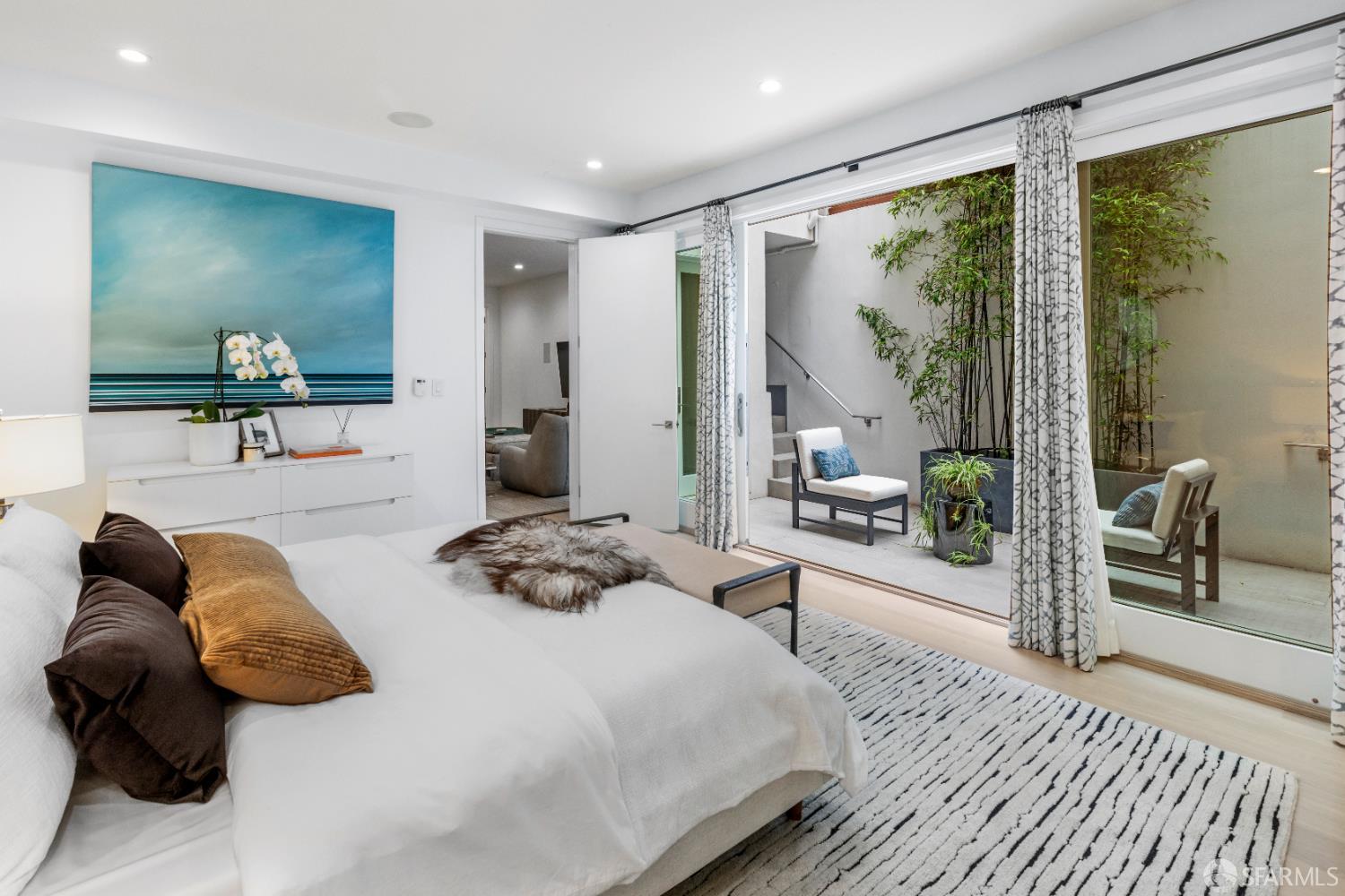 2215 California Street