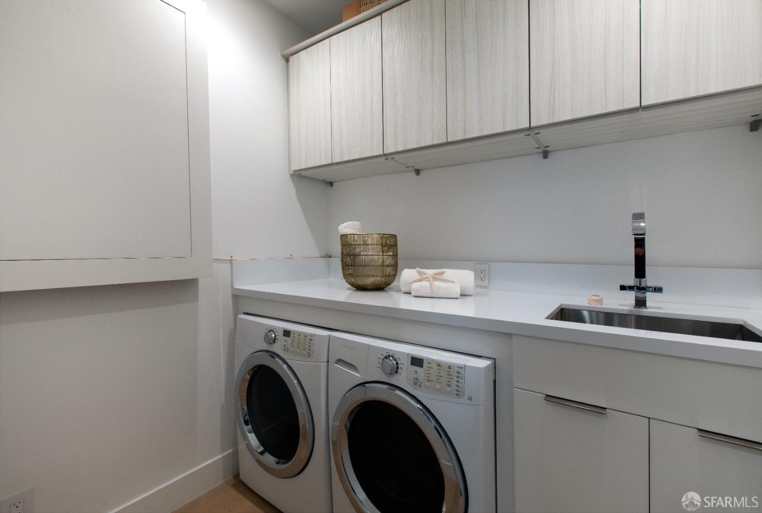 2215 California Street