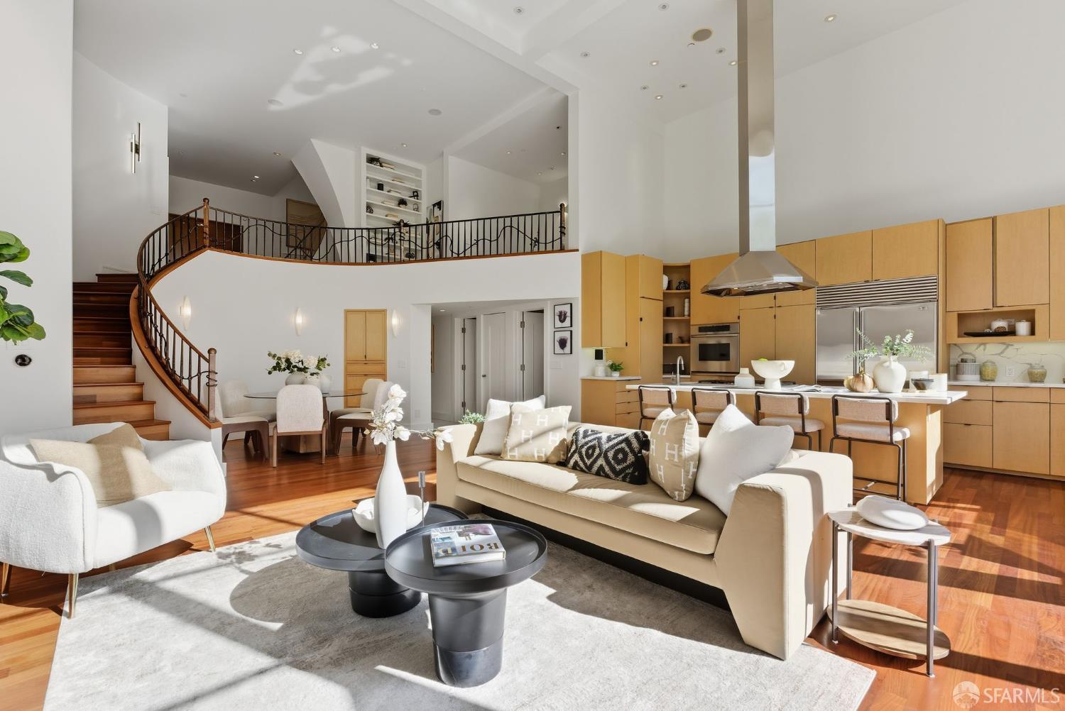 2121 Divisadero Street, San Francisco