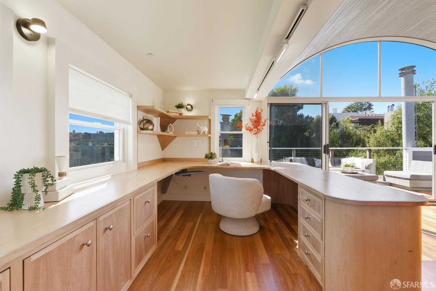 2121 Divisadero Street, San Francisco