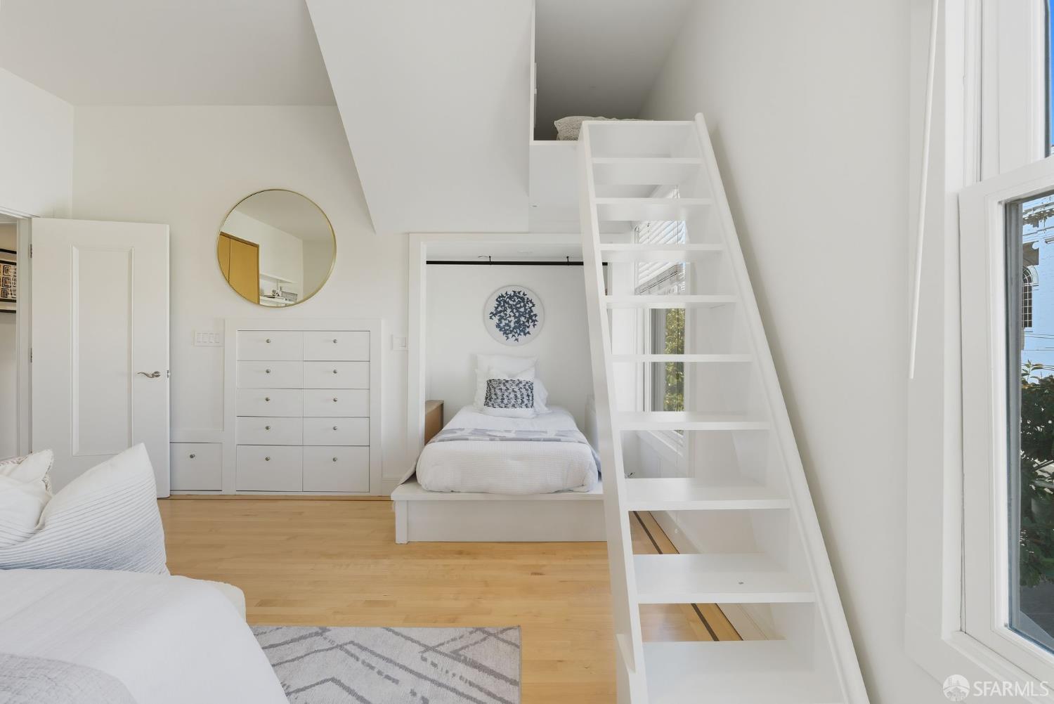 2121 Divisadero Street, San Francisco