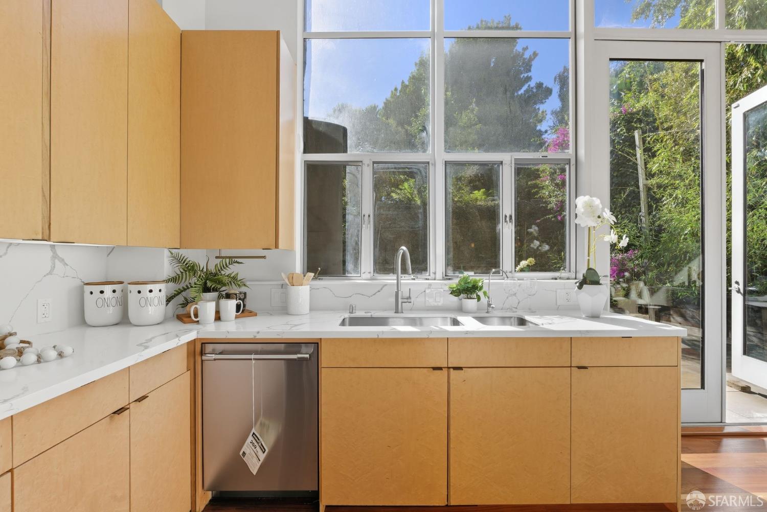 2121 Divisadero Street, San Francisco