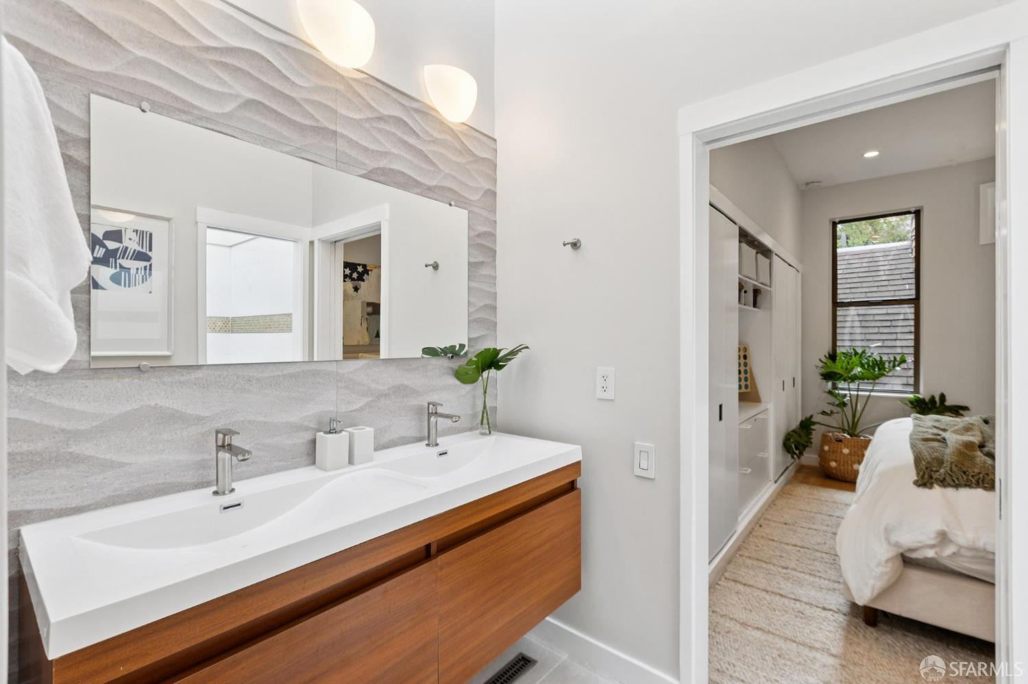 4335 Cesar Chavez Street