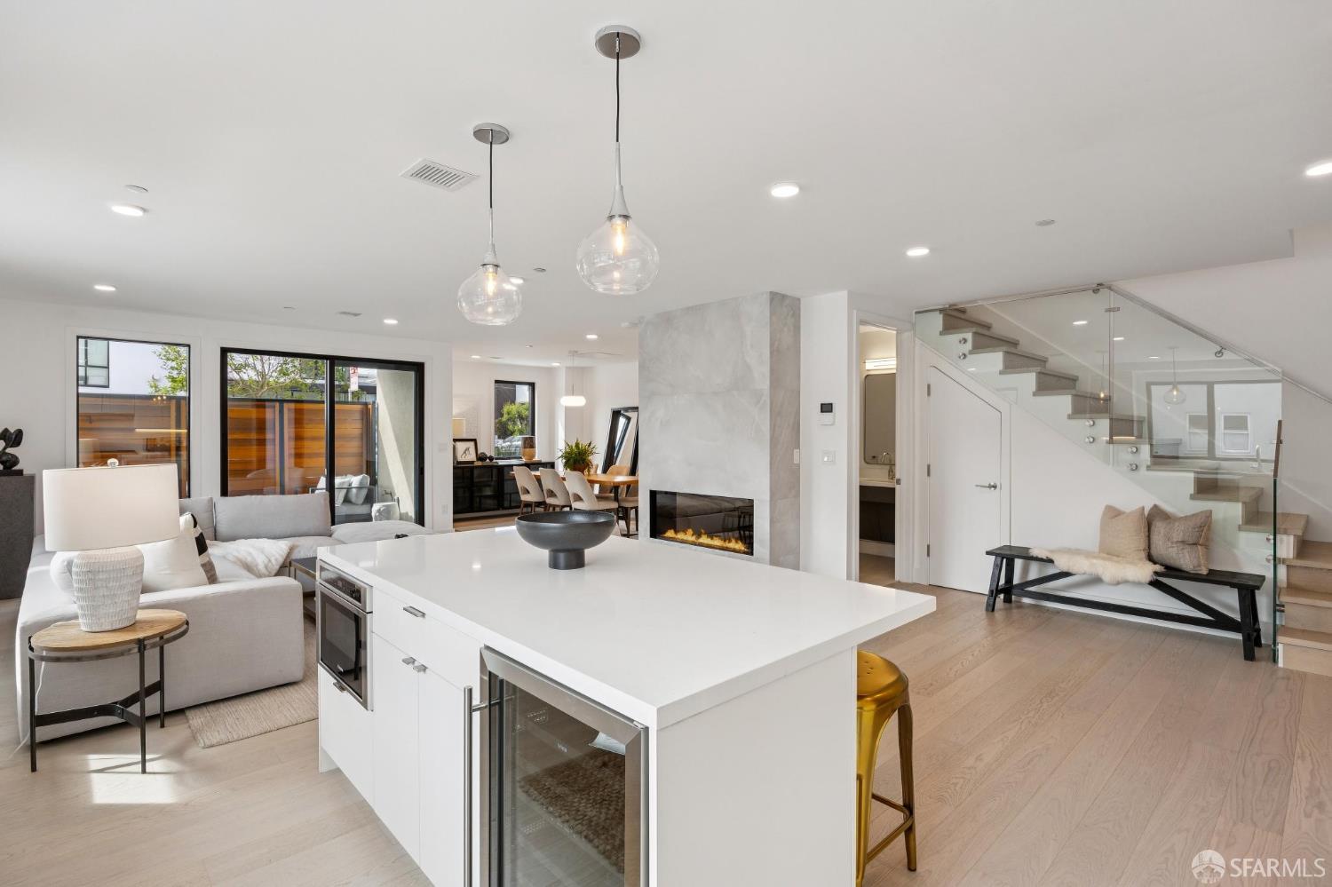 4135 California Street # 1