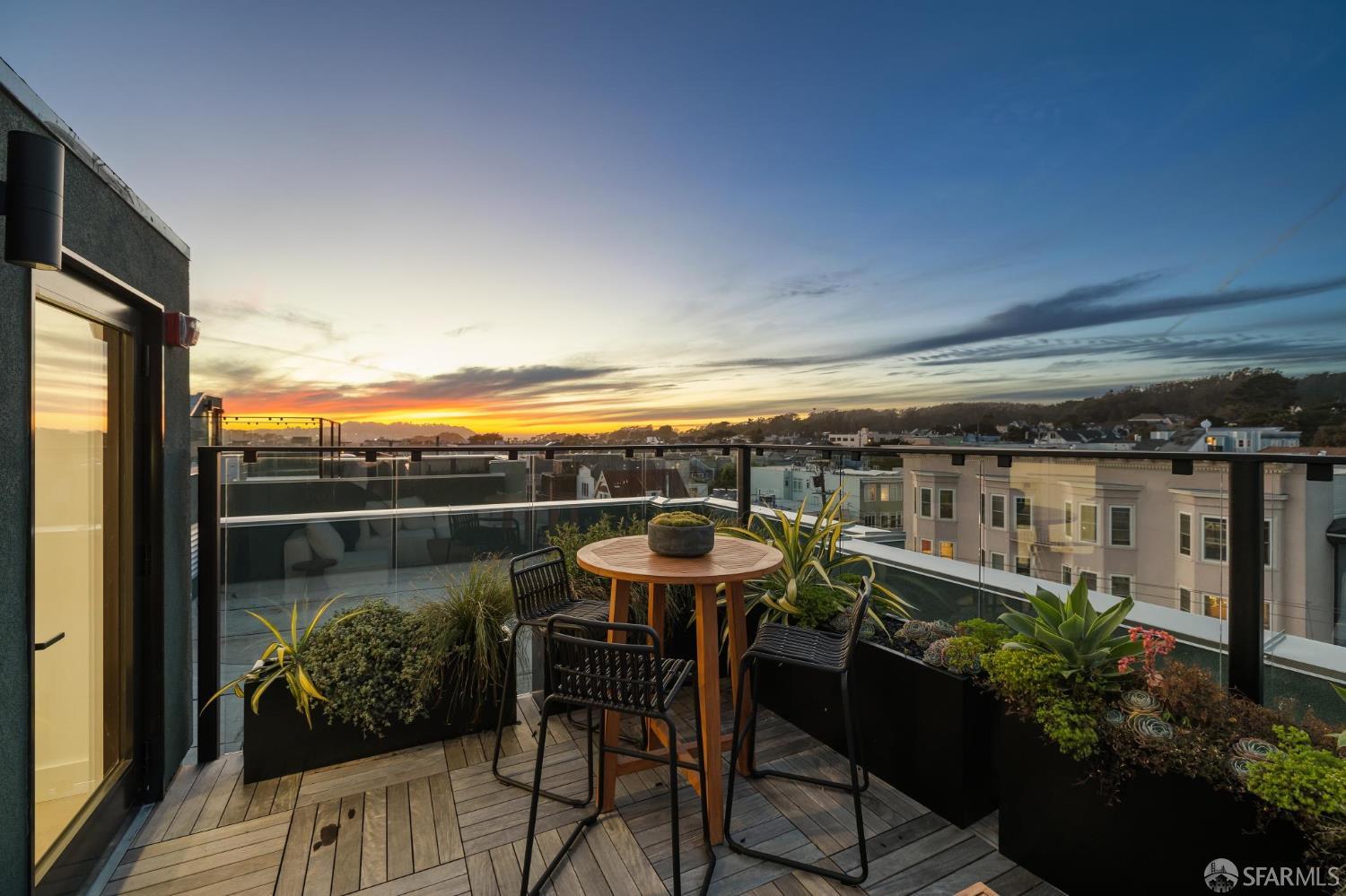 4135 California Street # 7